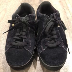 Puma Suede Black Sneakers
